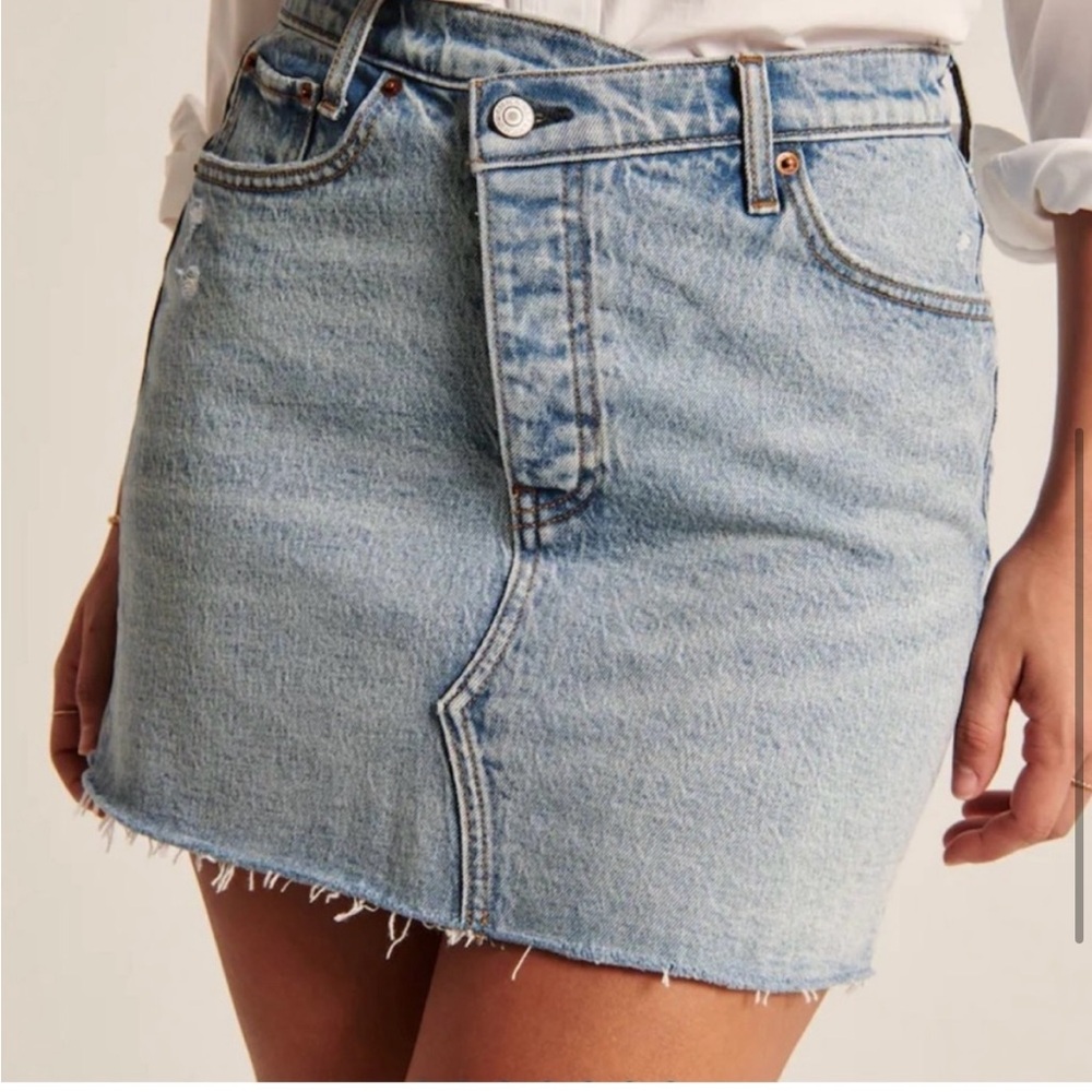 Abercrombie denim mini skirt - Picture 2 of 3